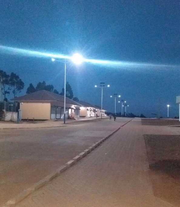 江汉区非洲科特迪瓦太阳能路灯工程
